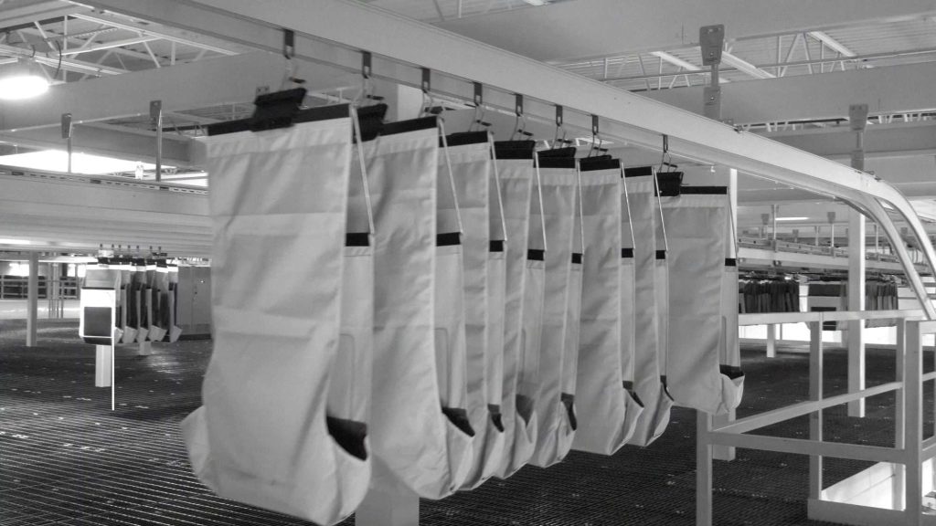 Image of a pocket within a Put Wall automation setup, showing how pocket‑based sorting directs items to the correct wall locations to streamline order consolidation, increase picking accuracy, and improve efficiency in high‑volume fulfillment operations.