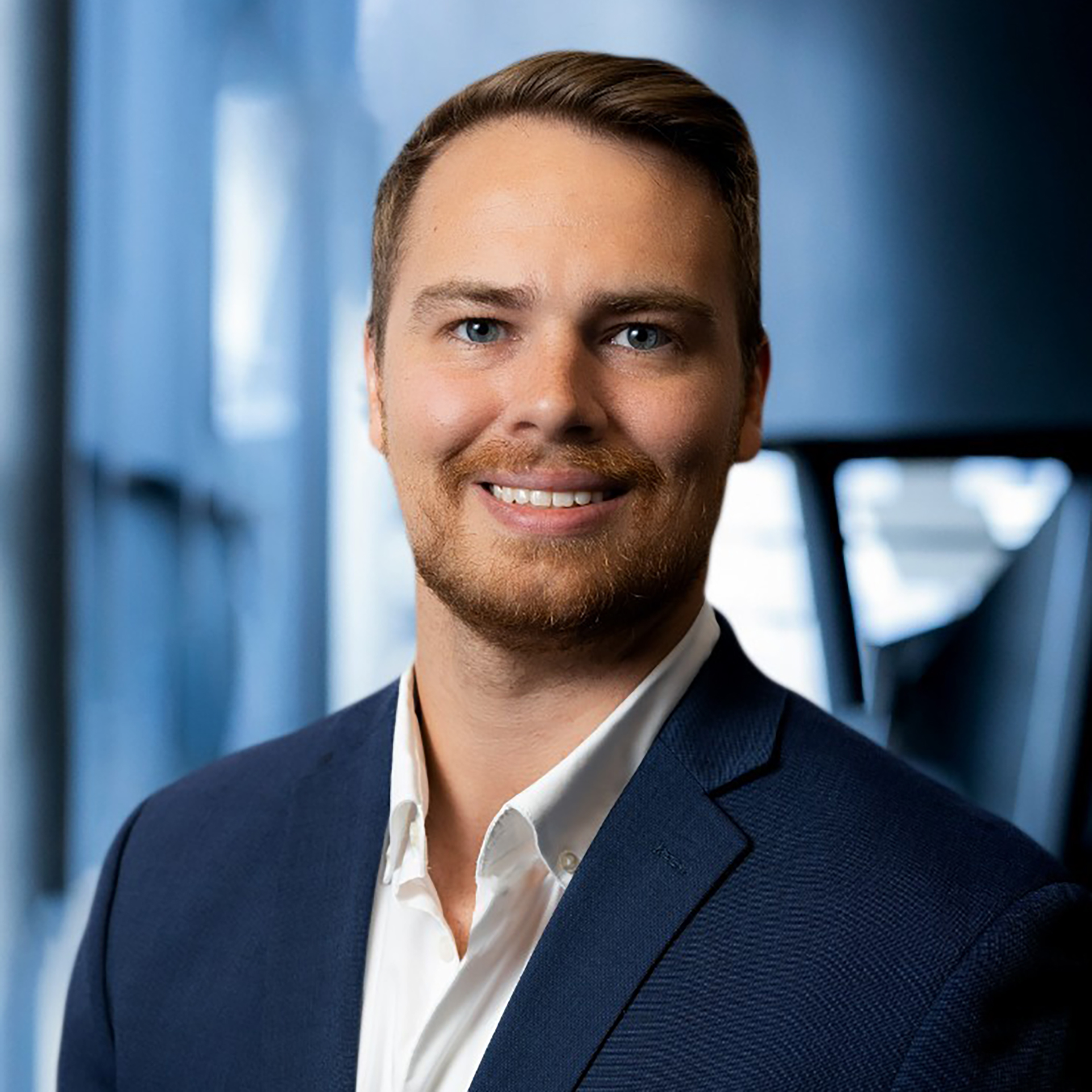 Eric Harvey, Sales Manager for KNAPP’s Wholesale and Specialized Retail Division, professional headshot emphasizing leadership in automated wholesale distribution and specialized retail fulfillment solutions.