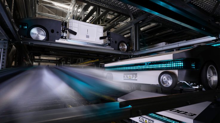 The high-grade construction of the Evo Shuttle means it can handle all temperature zones, ensuring smooth processes in the CFC, from decanting and picking all the way to shipping.